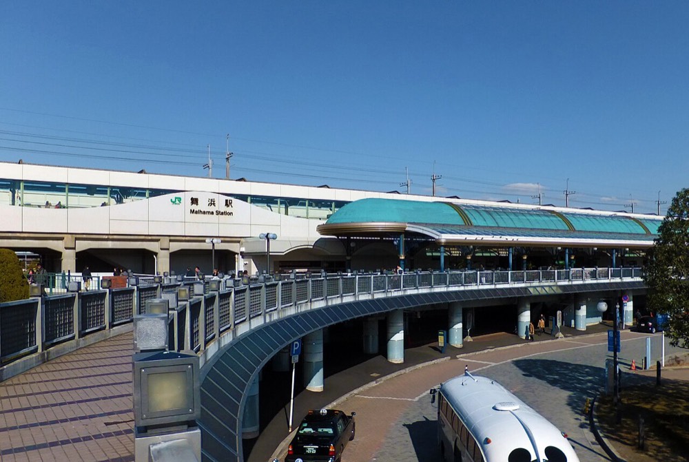 JR Maihama Station, the gateway to Tokyo Disney Resort